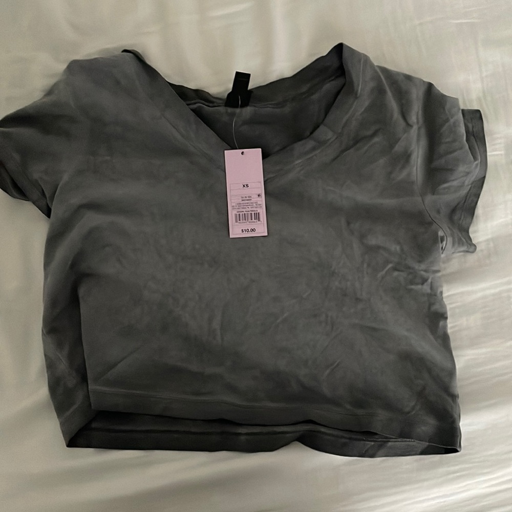 grey crop top